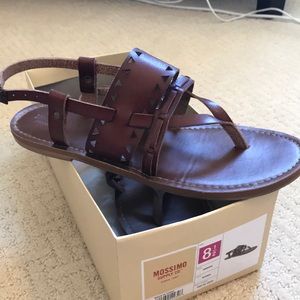 Brown leather sandals